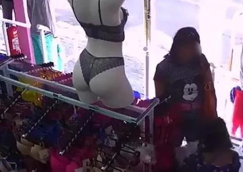 Vídeo mostra a ação de 'gangue das calcinhas' em loja