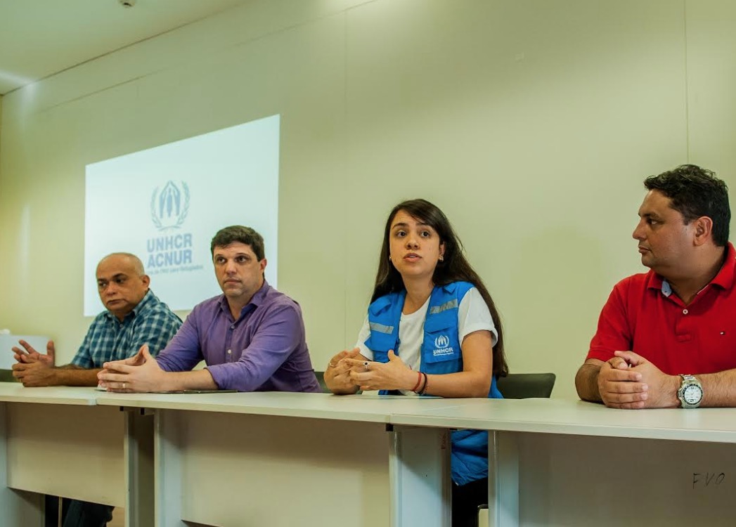 Jogo entre 'Lendas do Flamengo e Amigos do Iranduba' doará alimentos a venezuelanos 