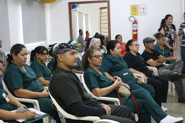 Uso e descarte de material perfurocortante é tema de palestra em Manaus