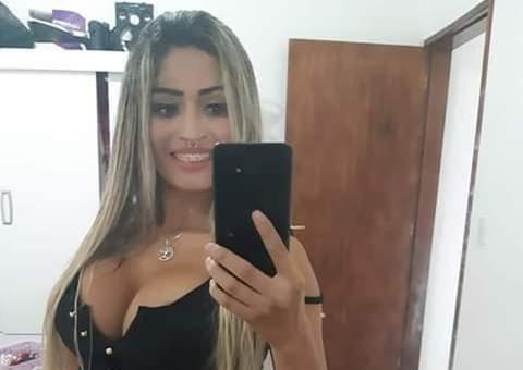 Mulher morre após aplicação de silicone no bumbum