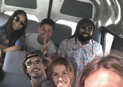 Ex-BBBs Hana, Alan, Danrley e Rodrigo e mais viajam juntos