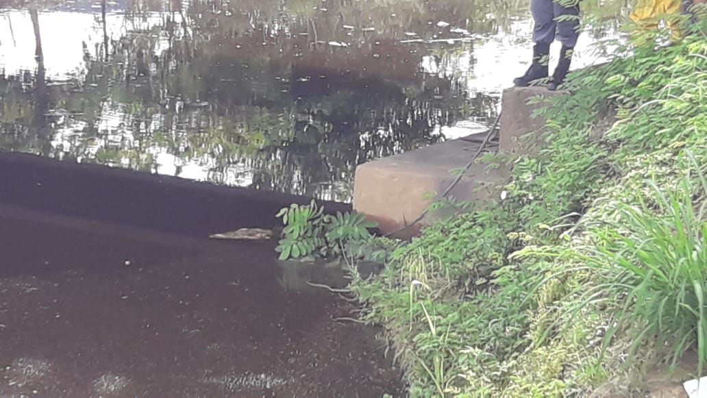 Mãe procura filho desaparecido e o encontra morto em igarapé de Manaus 