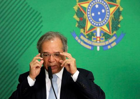 Guedes promete reduzir o preço do gás pela metade ‘em benefício dos mais pobres’