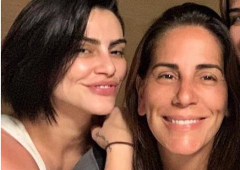 Glória Pires se irrita com críticas a Cleo Pires e rebate internauta