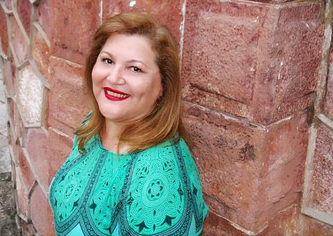 Lucilene Castro comemora 25 anos de carreira no Bar Botequim, neste sábado 