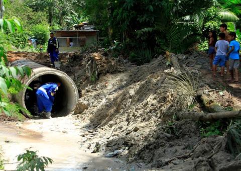 Seminf realiza obras de canalização e drenagem profunda na zona Norte de Manaus 