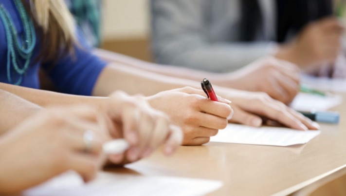 Projeto reserva 20% das vagas em concursos para alunos de escolas públicas