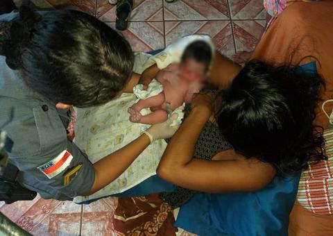 Policial realiza parto de mulher em Manaus