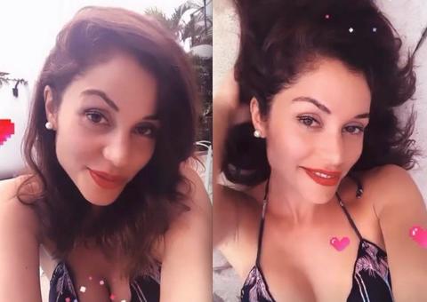 Em Manaus, ex-bbb Maria Melilo sensualiza na piscina de namorado milionário