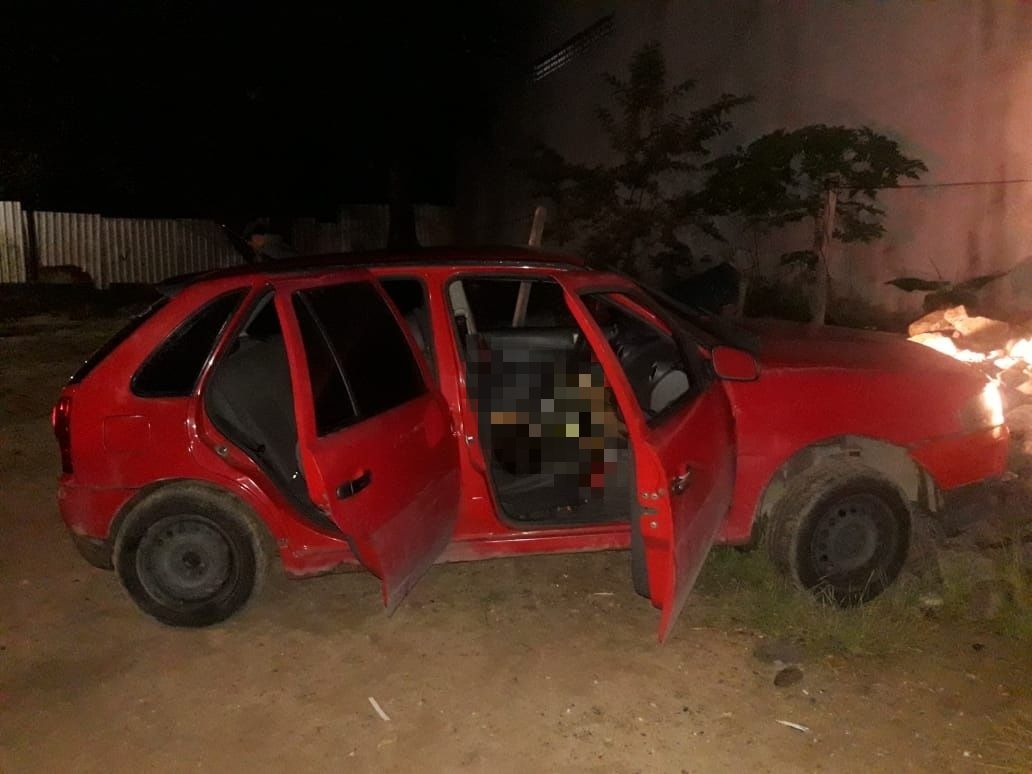 Em Manaus, jovem é morto dentro de carro enquanto esperava amigos 