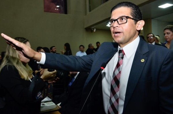 Deputado quer isentar igrejas de pagarem ICMS nas contas de energia elétrica no Amazonas 