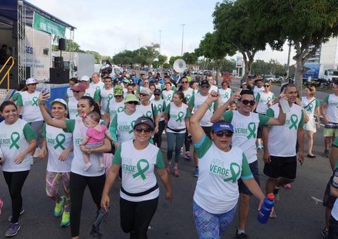 Caminhada Abril Verde na Ponta Negra alerta para a prevenção de acidentes de trabalho