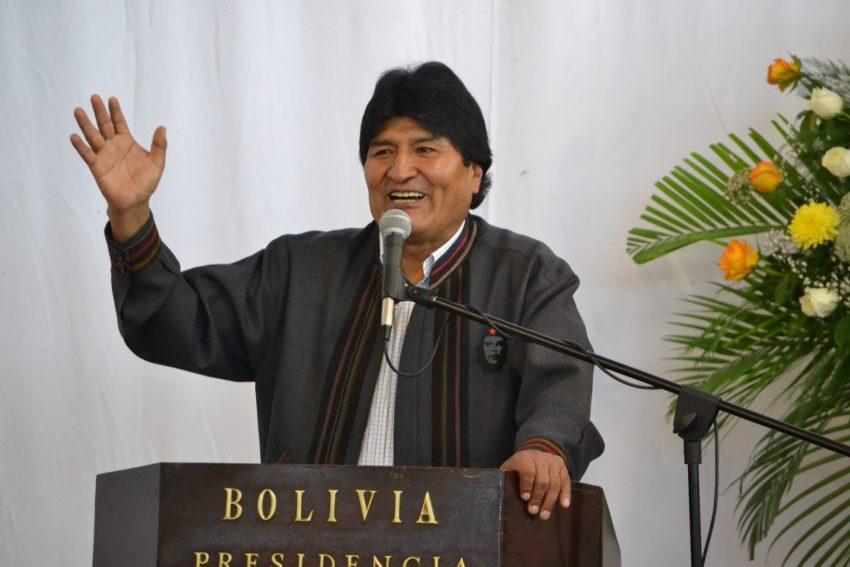 Presidente da Bolívia condena 'tentativa de golpe' na Venezuela