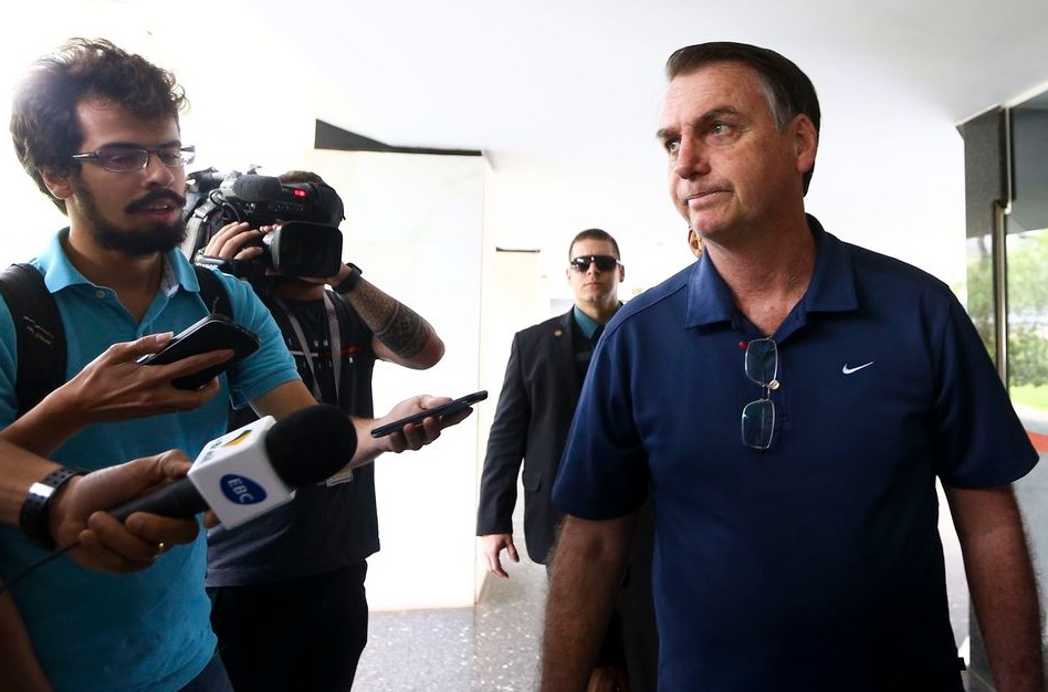 Bolsonaro convoca reunião sobre Venezuela; Defesa diz que situação é grave
