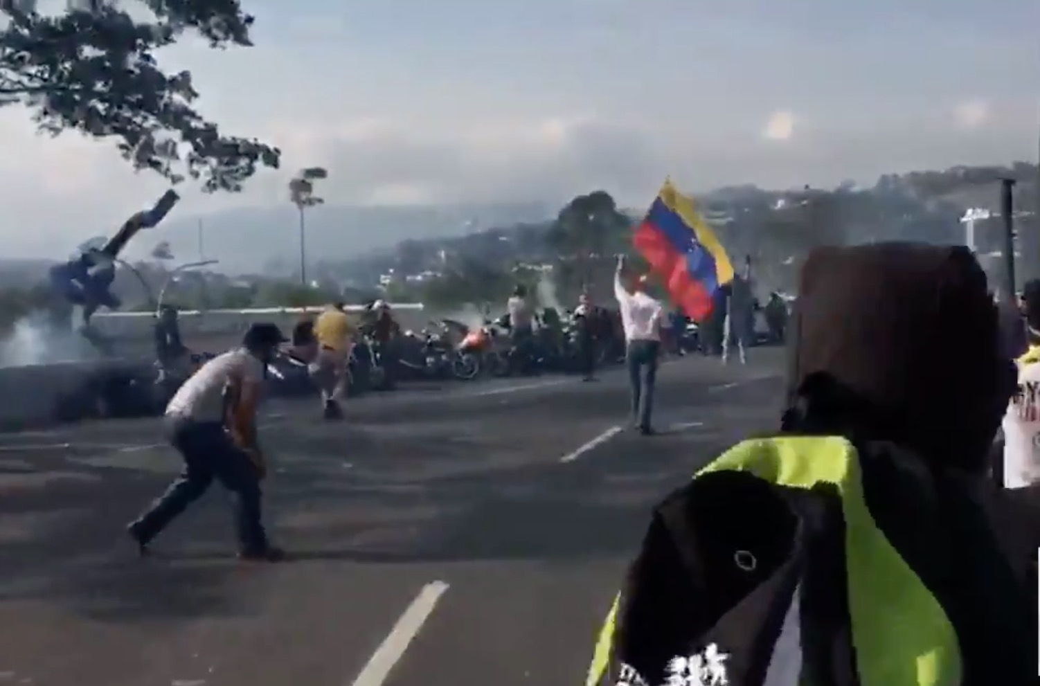 Rússia acusa Guaidó de alimentar conflito na Venezuela 