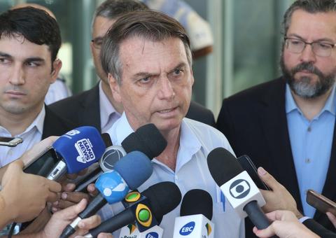 'Não tem derrota nenhuma', diz Bolsonaro sobre mobilização de Guaidó na Venezuela