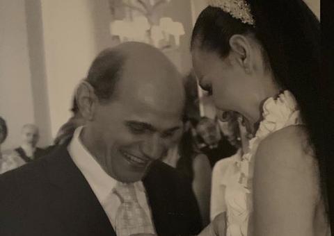 Viúva de Boechat relembra casamento em 1º aniversário sem o marido