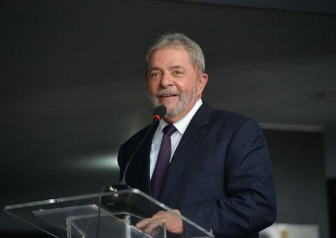 Lula diz pela 1ª vez que pretende pedir regime semiaberto