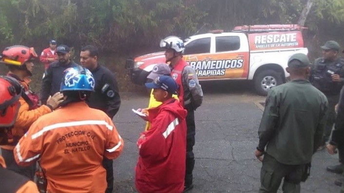 Helicóptero do Exército cai em Caracas e mata ao menos três