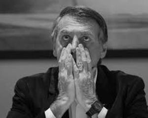 A rede de fanáticos que alimenta o estilo  controverso de Bolsonaro