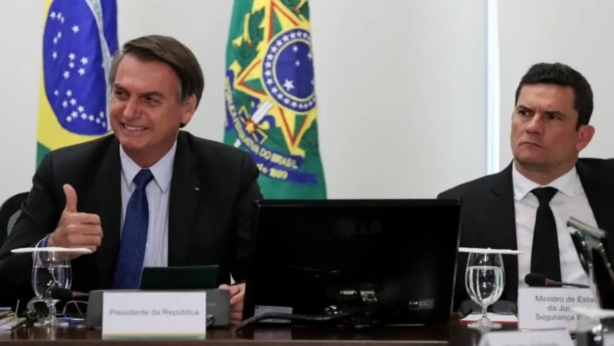 Bolsonaro diz que aguarda aprovação de pacote anticrime de Moro pelo Congresso