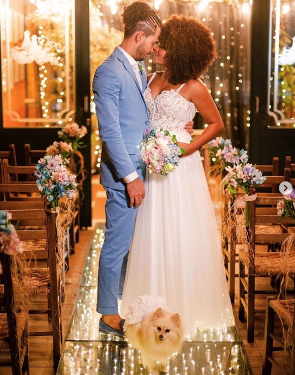 Jennifer Nascimento mostra fotos de seu casamento com Jean Amorim