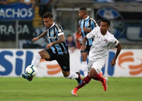 Em jogo imprevisível e de 9 gols, Flu conquista virada histórica sobre o Grêmio