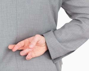 Governo tropeça na expertise e cai na esperteza