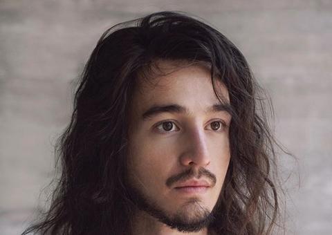 Bruna Marquezine comemora retorno de Tiago Iorc no Instagram