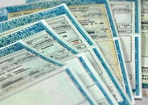 Bolsonaro confirma aumento de validade da carteira de motorista