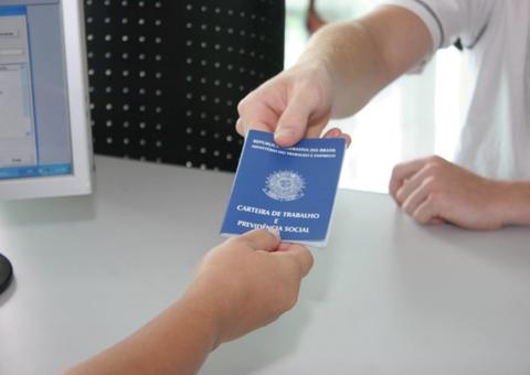 Prefeitura oferta vagas para motorista, cozinheiro e outras funções nesta terça em Manaus 