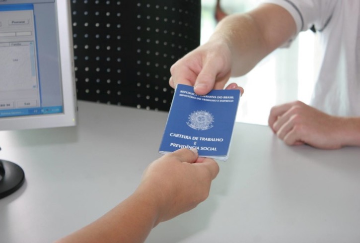 Prefeitura oferta vagas para motorista, cozinheiro e outras funções nesta terça em Manaus 