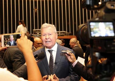 Em artigo no O Globo, Arthur volta a contestar ataques de Paulo Guedes a ZFM 