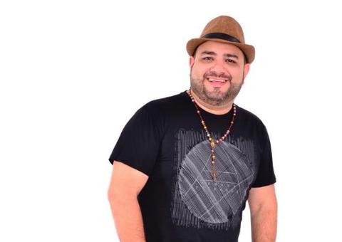 Quinta do DJ Evandro Jr. estreia no Chapéu Goiano