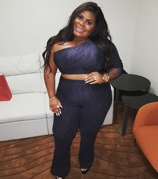 Jojo Todynho surge repaginada após perder 16kg e colocar silicone 