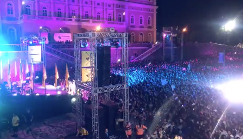 Show de Marília Mendonça em Manaus é interrompido após confusão na plateia