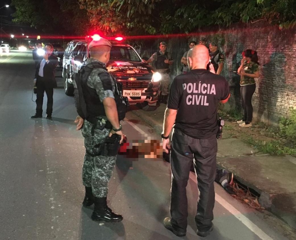 Homem aparece morto misteriosamente em rua de Manaus 