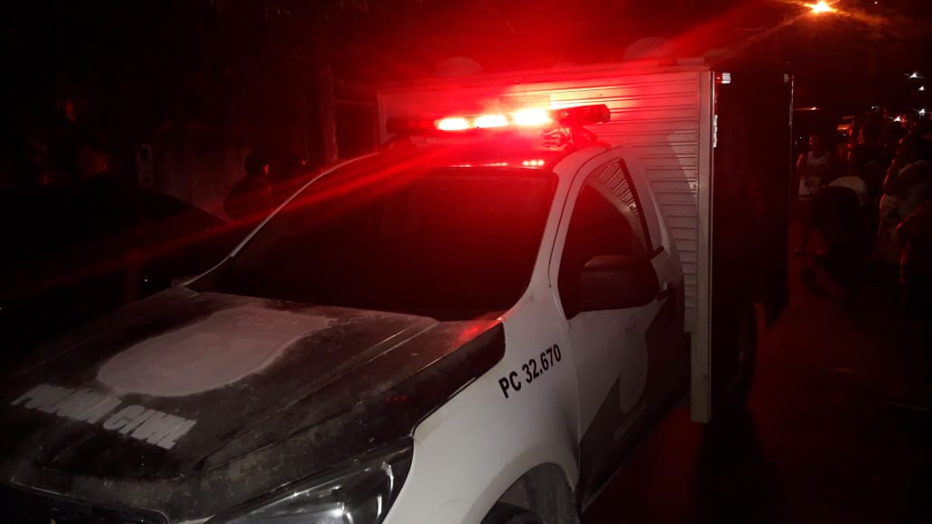 Em Manaus, vendedor de churrasco é morto a tiros em frente de escola 