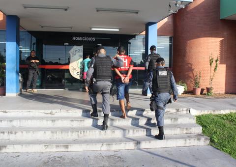 Homem suspeito de comandar bando especializada em homicídios é preso em Manaus