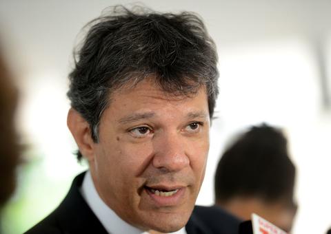 TSE arquiva investigação de crime eleitoral contra Haddad