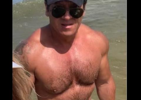 Após polêmica com sunga, apresentador deixa a Record e diz ter sido humilhado