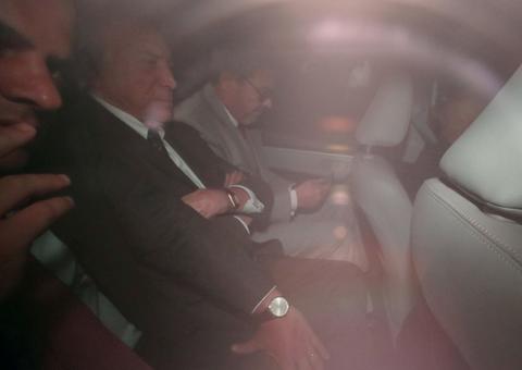 Temer se apresenta à Polícia Federal em São Paulo após ordem de prisão