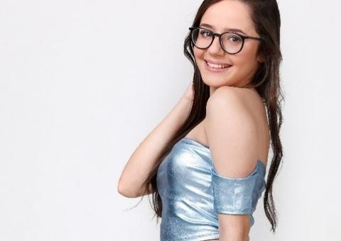 Marcella Bártholo lança nova música autoral no Tacacá na Bossa