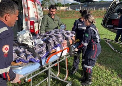 Mulher suspeita de engolir cocaína para esconder droga morre em hospital