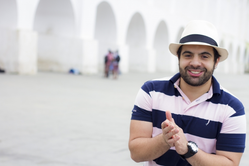 Revelação do samba, Lucas de Moraes realiza show em Manaus com transmissão ao vivo