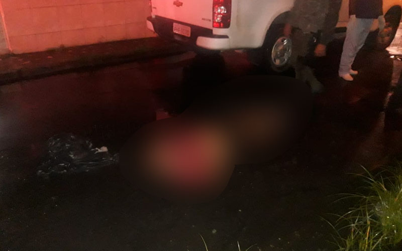 Em Manaus, mulher é encontrada morta minutos após ser vista correndo em rua