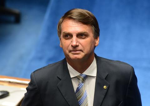 Decreto de Bolsonaro permite compra de armas antes restritas; veja quais