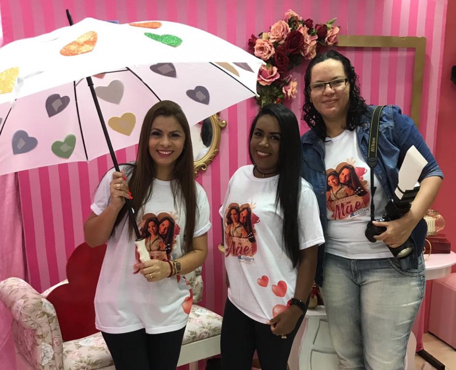 Fotos profissionais marcam o Dia das Mães em shopping de Manaus