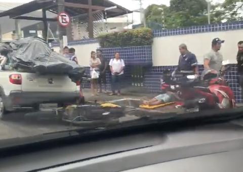 Acidente deixa homem ferido e trânsito complicado em avenida de Manaus