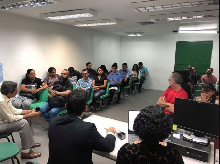 Aprovados em concurso da Seduc reivindicam convocações e pedem demissão de temporários